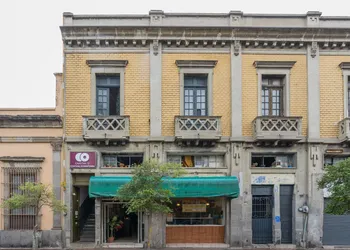 Central Downtown Guadalajara hotel thumbnail 3