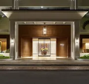 Halepuna Waikiki by Halekulani hotel detail image 3