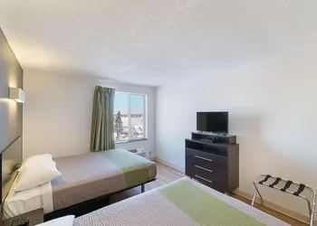 Studio 6 Bruderheim, AB hotel thumbnail 8