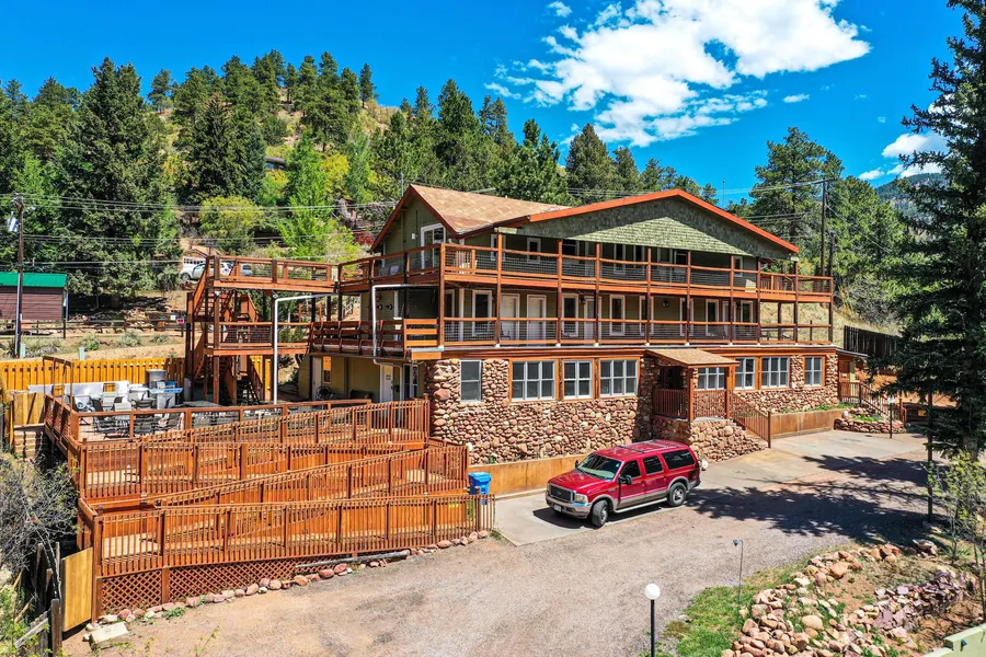 The Green Mountain Falls Lodge hotel detail image 2