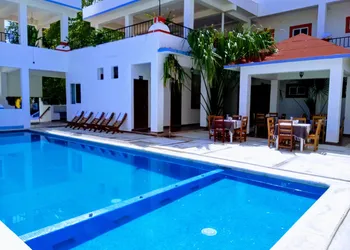 Hotel D Abril hotel thumbnail 2