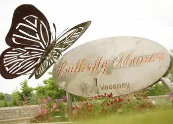 Butterfly Manor Bed & Breakfast hotel thumbnail 3