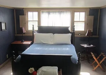 Inn at Neshobe River hotel thumbnail 7