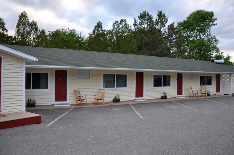 Gallagher's Travels Bar Harbor Motel & Cabins hotel detail image 2