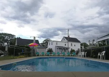 Marvin Gardens Motel hotel thumbnail 2