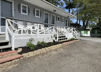 Marvin Gardens Motel hotel thumbnail 3