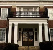 Bourbon Manor B&B hotel detail image 4