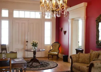 Bourbon Manor B&B hotel thumbnail 5