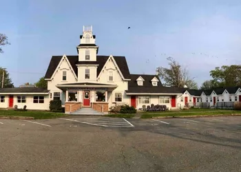Lakelawn B&B Motel hotel thumbnail 5