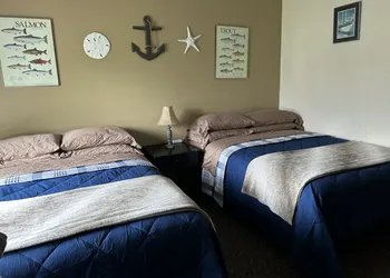 Bird Creek Motel hotel thumbnail 2