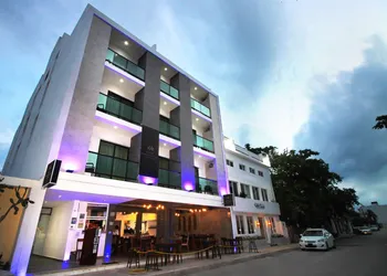 We Hotel Puerto Morelos hotel thumbnail 6
