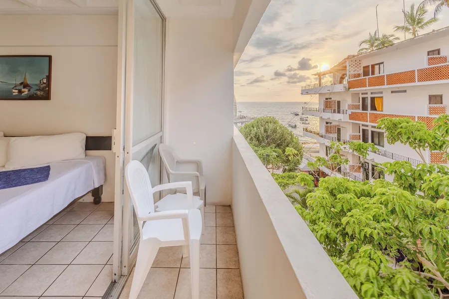 Delfin Beachfront Resort – Downtown Puerto Vallarta Optional All-Inclusive hotel detail image 6