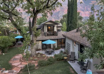 Red Rock Inn hotel thumbnail 3