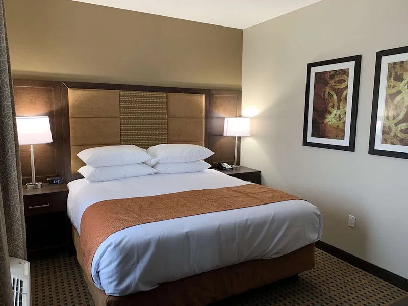 Best Western Plus Hinton Inn & Suites hotel detail image 6