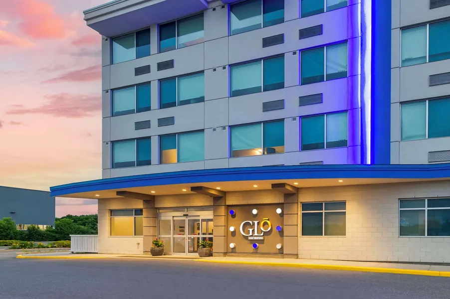 GLō Best Western Kanata Ottawa West hotel detail image 2