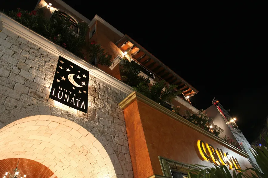 Hotel Lunata - Near Playa del Carmen Main Beach hotel detail image 6