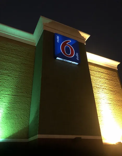 Motel 6 Lincoln, NE - Airport hotel detail image 2