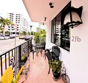 Notebook Miami Beach hotel detail image 3