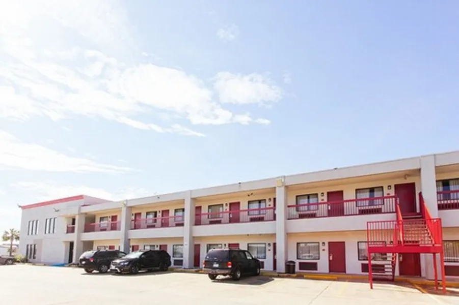 Econo Lodge Inn & Suites Channelview - Houston East hotel detail image 2