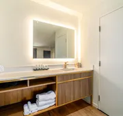 Trend Hotel at LAX Airport hotel detail image 5