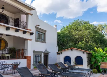 Hotel Parador del Cortijo Spa hotel thumbnail 3