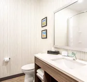 Comfort Inn & Suites hotel detail image 4