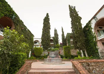 Hotel Posada la Ermita hotel thumbnail 8