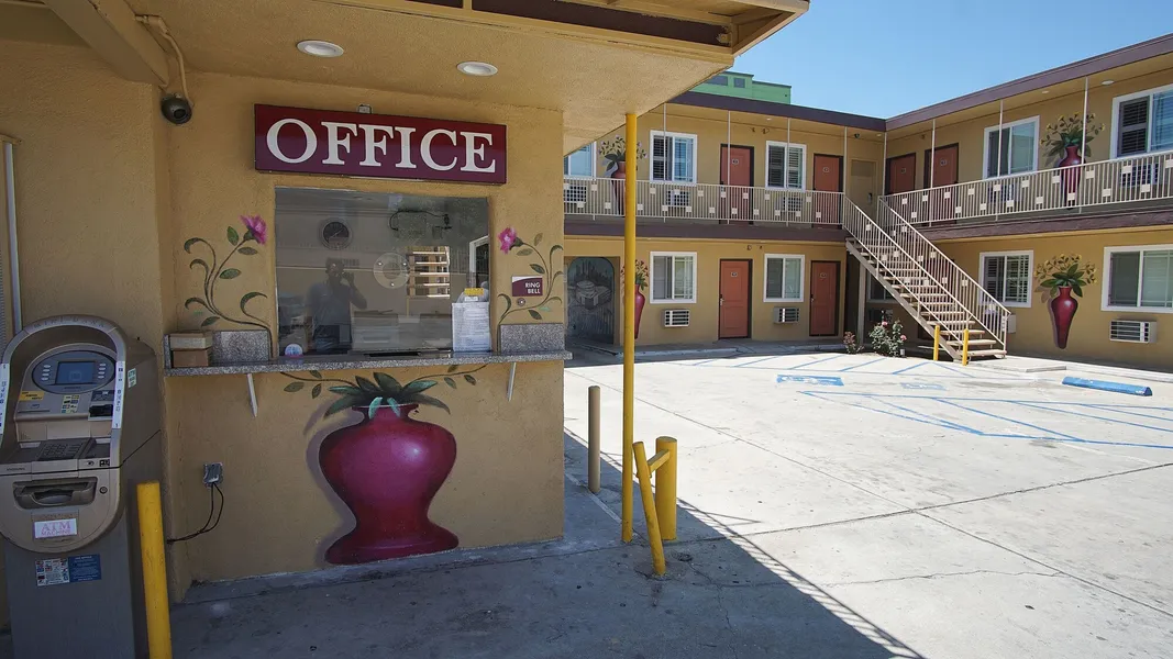 Rosa Bell Motel - Los Angeles hotel detail image 6