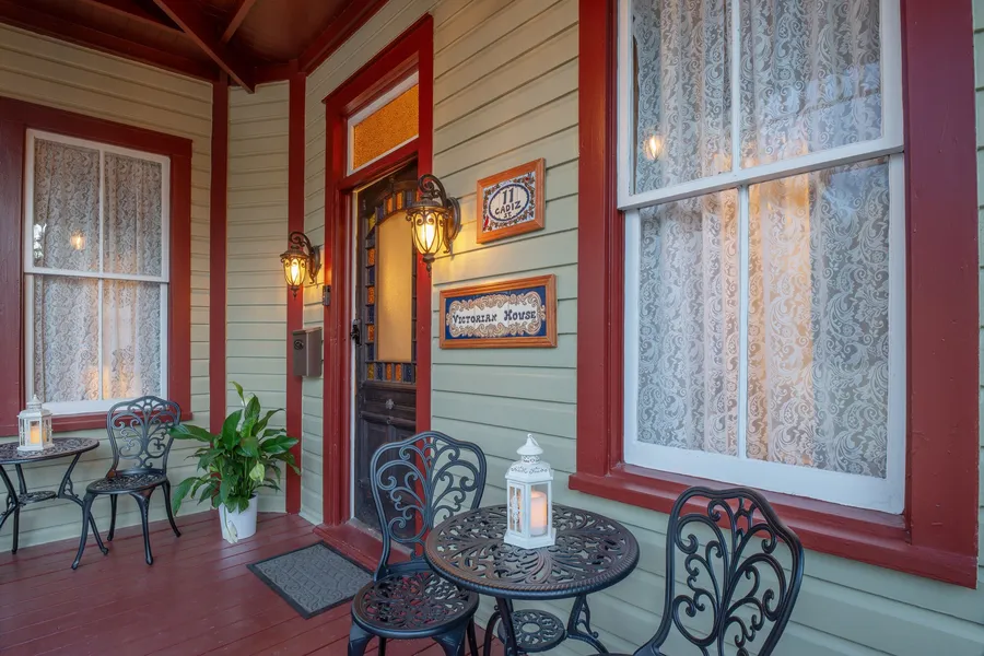 Victorian House Bed & Breakfast hotel detail image 2