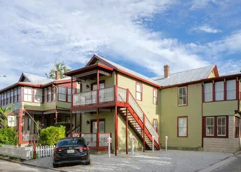 Victorian House Bed & Breakfast hotel thumbnail 4