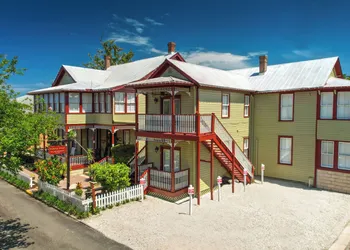 Victorian House Bed & Breakfast hotel thumbnail 8