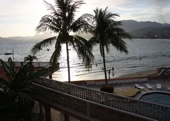 Playa de Santiago hotel thumbnail 3