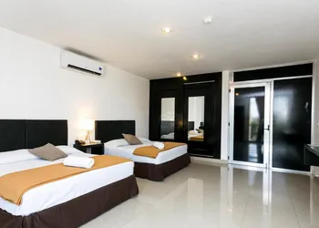 Sunrise 42 Suites Hotel hotel thumbnail 8