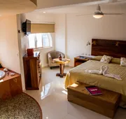 Hotel Andales on the Bay Suites hotel detail image 7