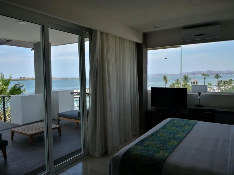 Seven Crown La Paz Malecon hotel detail image 2
