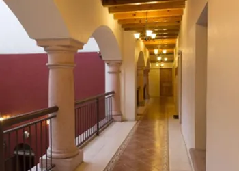 Rio Queretaro hotel thumbnail 4