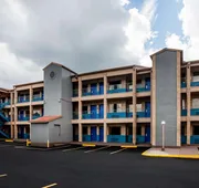Travelodge by Wyndham Houston Hobby Airport hotel detail image 4