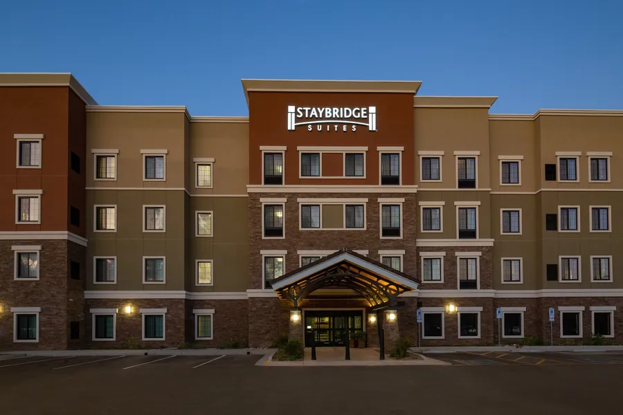 Staybridge Suites Phoenix - Biltmore Area by IHG hotel detail image 2
