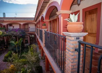 Encanto de la Sierra Hotel hotel thumbnail 4