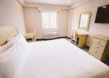 Victoria Inn Hotel Express hotel thumbnail 4