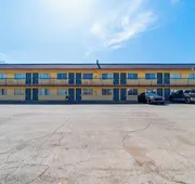 Castle Inn & Suites By OYO Chickasha hotel detail image 3