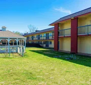 Castle Inn & Suites By OYO Chickasha hotel detail image 4