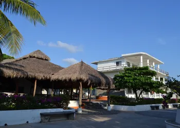 Concierge Plaza San Rafael hotel thumbnail 2
