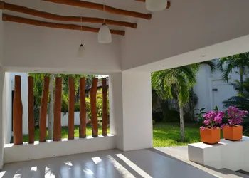 Concierge Plaza San Rafael hotel thumbnail 5