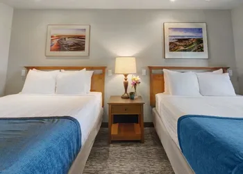 Overleaf Lodge hotel thumbnail 6