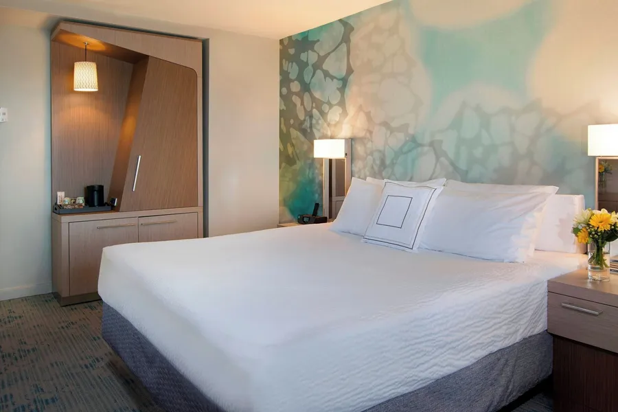 Courtyard by Marriott Isla Verde Beach Resort hotel detail image 6