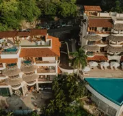 Pacífica Grand Zihuatanejo hotel detail image 3