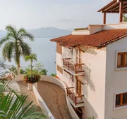Pacífica Grand Zihuatanejo hotel detail image 5