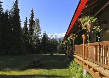 Heather Mountain Lodge hotel thumbnail 5