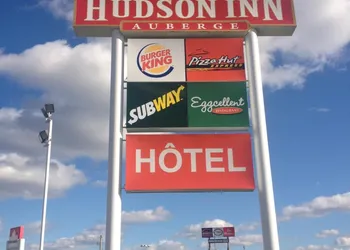 Hudson Inn Auberge hotel thumbnail 2